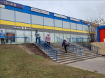 Травмоопасную лестницу у супермаркета на Центральной улице отремонтировали